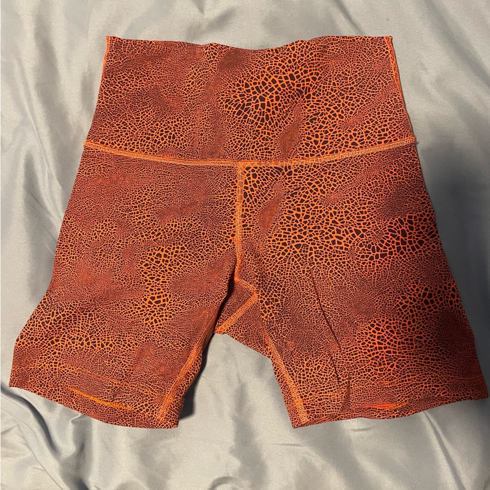 Size 6 Lululemon Wonder Train 6”